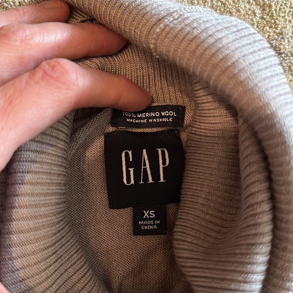 Lot of 3 womens sweaters XS - Picture 6 of 7